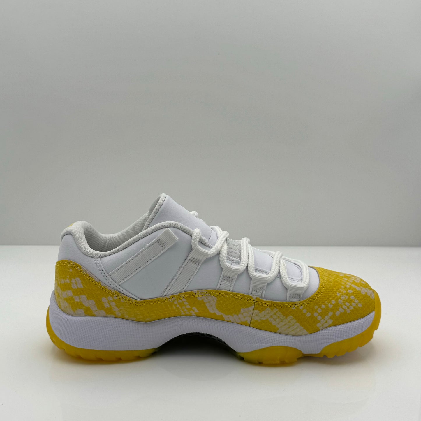 Jordan 11 Retro Low Yellow Snakeskin